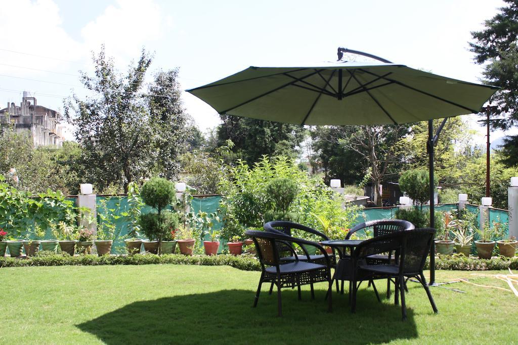 The Royal Court Hotel Nainital Exterior photo
